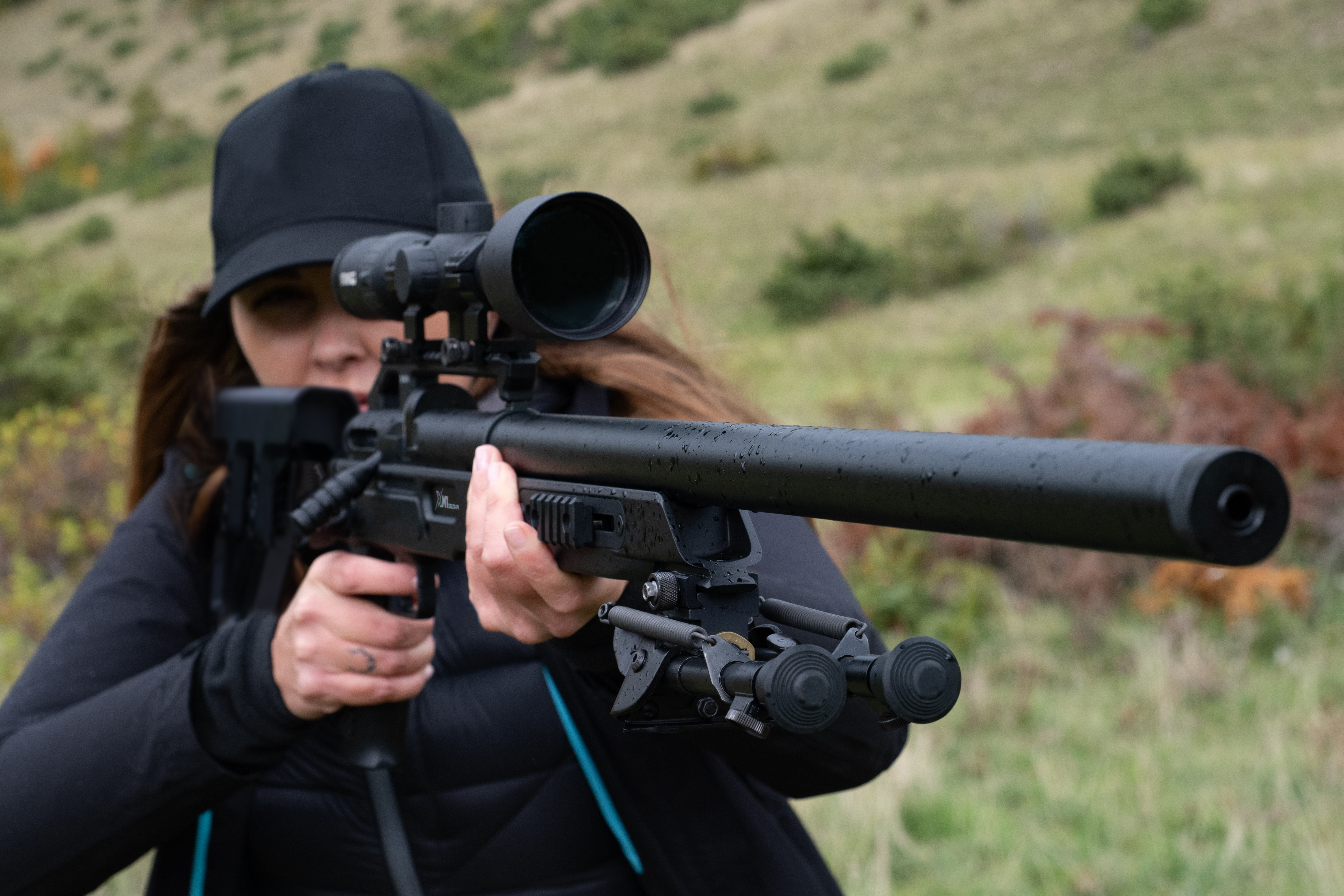 XM1 Pro Lifestyle_03.jpg